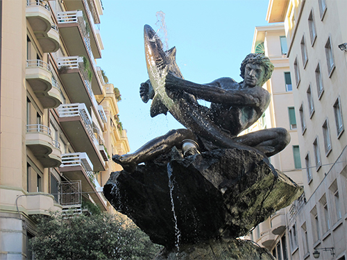 Piazza Marconi - Fontana del mare